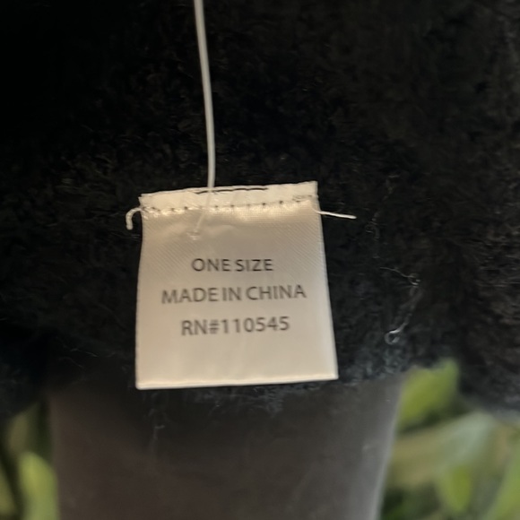 Plaid Toggie Shawl - Picture 6 of 7